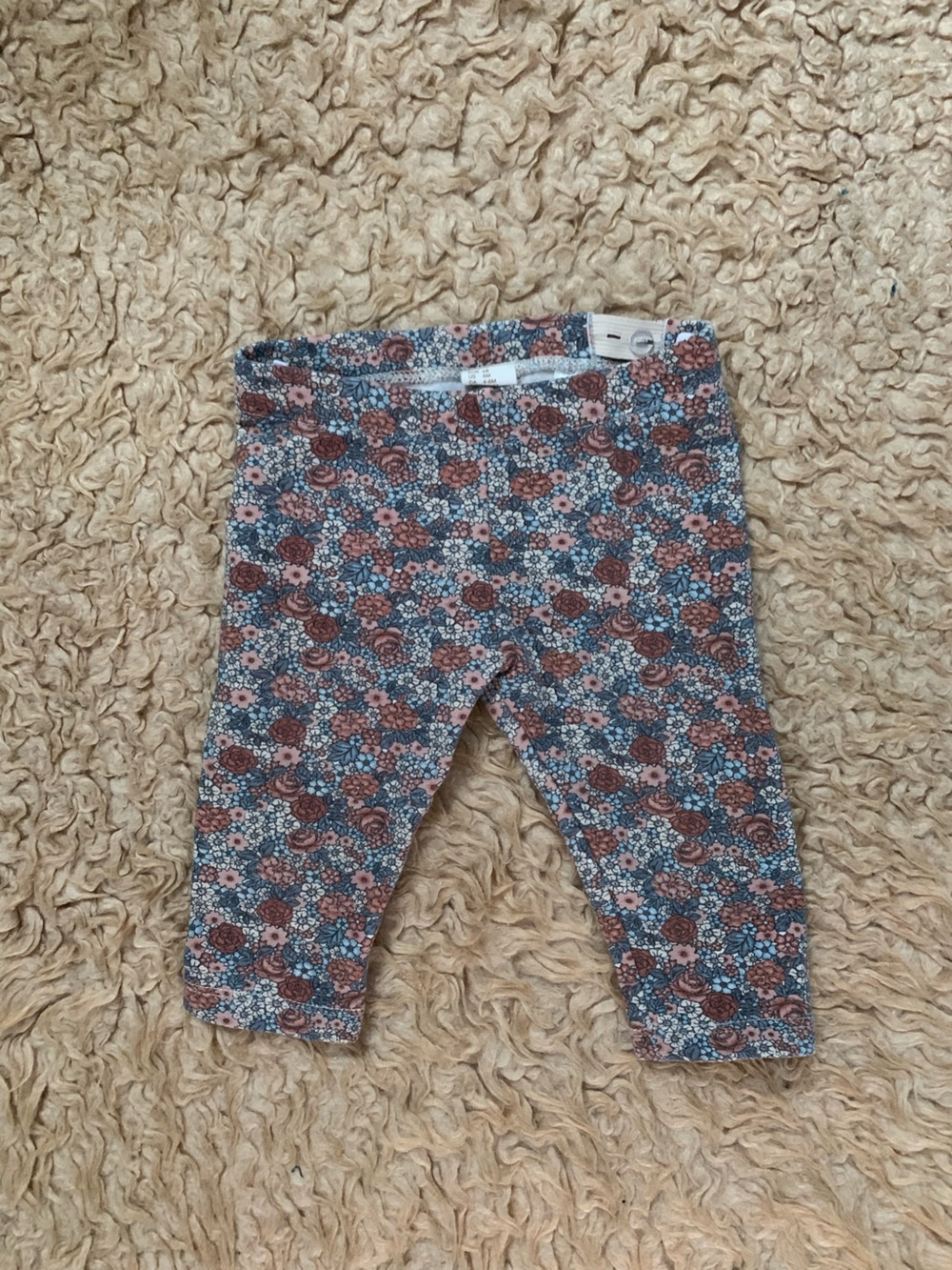 ✨ (5 for $20) H&M Floral Leggings
